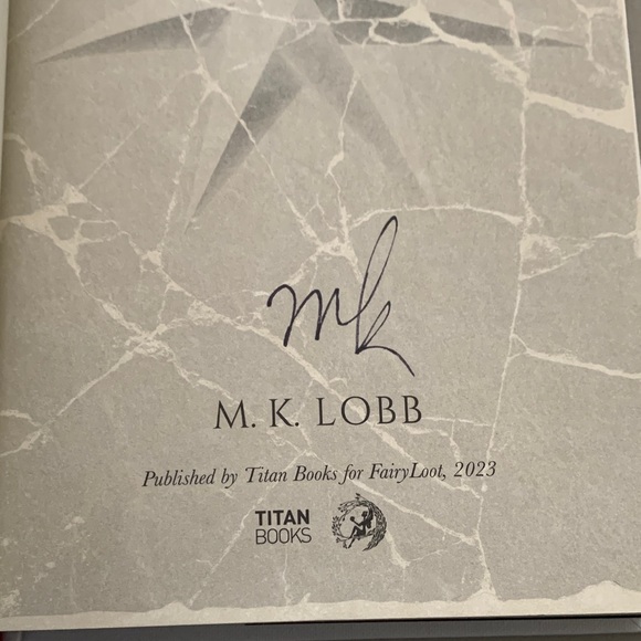 Seven Faceless Saints Fairyloot Edition Signed Hardcover Book - Picture 9 of 10